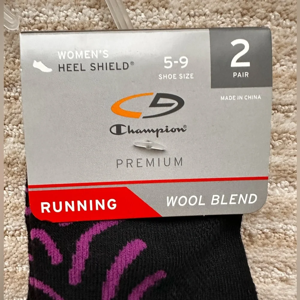 2 Sets of Champion C9 Running Socks Low Cut Wool Blend Compression Size Medium